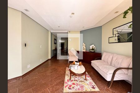 Apartamento à venda com 150m², 4 quartos e 2 vagasHall social