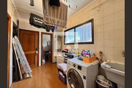 Apartamento à venda com 150m², 4 quartos e 2 vagasLavanderia