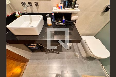 Apartamento à venda com 150m², 4 quartos e 2 vagasBanheiro