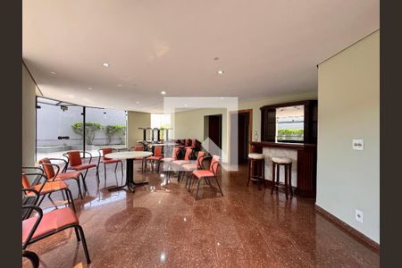 Apartamento à venda com 150m², 4 quartos e 2 vagasÁrea comum - Salão de festas