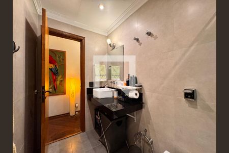 Apartamento à venda com 150m², 4 quartos e 2 vagasBanheiro