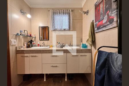 Apartamento à venda com 150m², 4 quartos e 2 vagasBanheiro da suíte 