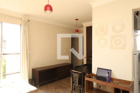 Sala de apartamento para alugar com 2 quartos, 50m² em Vila Carmosina, São Paulo