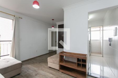 Sala  de apartamento para alugar com 2 quartos, 50m² em Vila Carmosina, São Paulo