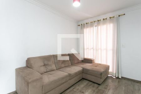 Sala  de apartamento para alugar com 2 quartos, 50m² em Vila Carmosina, São Paulo