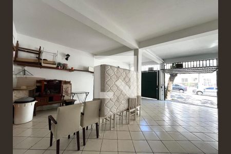 Garagem de casa para alugar com 2 quartos, 45m² em Vila Guarani (zona Sul), São Paulo