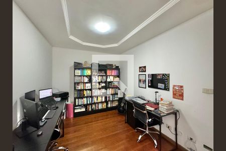 Apartamento à venda com 130m², 3 quartos e 3 vagasQuarto 2