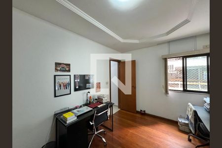 Apartamento à venda com 130m², 3 quartos e 3 vagasQuarto 2