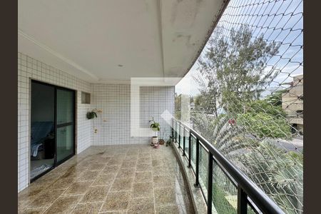 Apartamento à venda com 130m², 3 quartos e 3 vagasVaranda