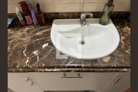 Apartamento à venda com 130m², 3 quartos e 3 vagasSuíte - Banheiro