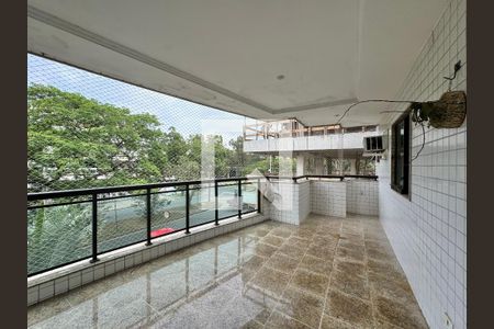 Apartamento à venda com 130m², 3 quartos e 3 vagasVaranda