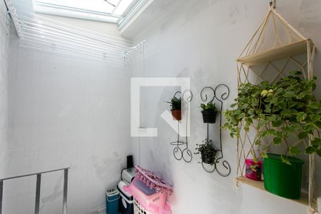 Casa de condomínio à venda com 68m², 2 quartos e 1 vaga Casa de condomínio à venda com 68m², 2 quartos e 1 vagaÁrea de Serviço