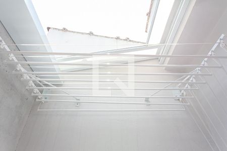 Casa de condomínio à venda com 68m², 2 quartos e 1 vaga Casa de condomínio à venda com 68m², 2 quartos e 1 vagaÁrea de Serviço - Varal