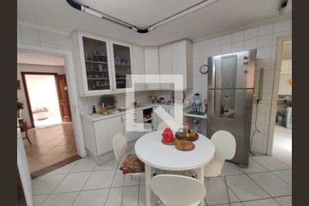 Casa de condomínio à venda com 280m², 4 quartos e 4 vagas Casa de condomínio à venda com 280m², 4 quartos e 4 vagasFoto 14