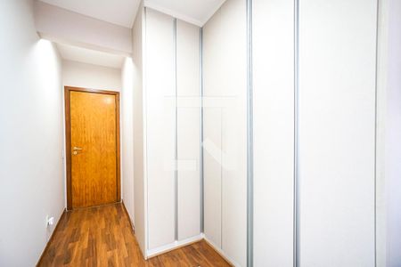 Apartamento para alugar com 122m², 3 quartos e sem vaga Apartamento para alugar com 122m², 3 quartos e sem vagaCloset da suíte