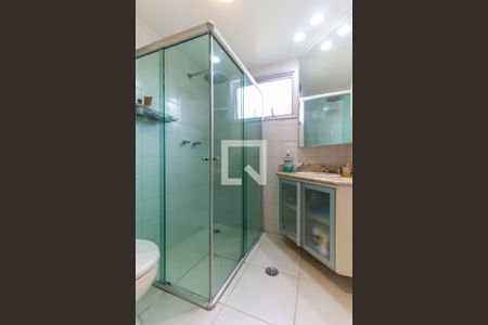 Apartamento à venda com 76m², 2 quartos e 2 vagasBanheiro da Suíte