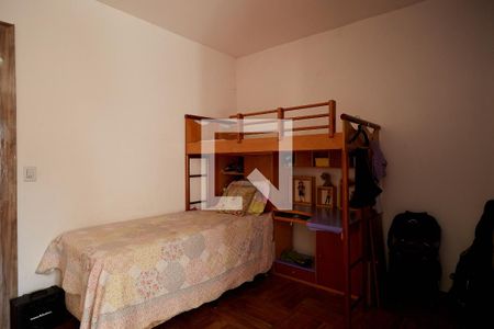 Casa à venda com 280m², 6 quartos e 2 vagasQuarto 