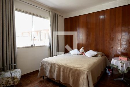 Casa à venda com 280m², 6 quartos e 2 vagasSuíte 3