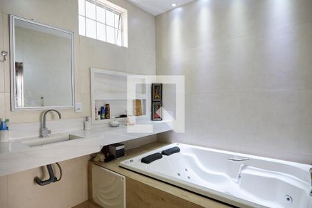 Casa à venda com 280m², 6 quartos e 2 vagasSuíte 3