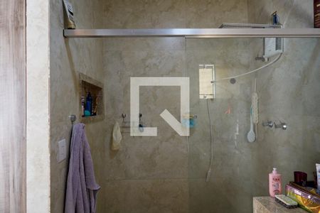 Casa à venda com 280m², 6 quartos e 2 vagasBanheiro