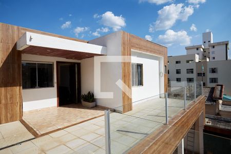 Casa à venda com 280m², 6 quartos e 2 vagasSala 2 varanda