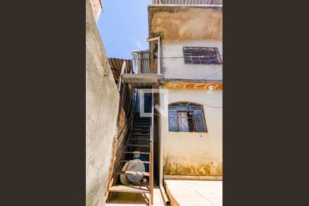 Casa à venda com 200m², 4 quartos e sem vagaÁrea externa