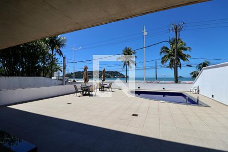 Casa para alugar com 700m², 6 quartos e 14 vagas Casa para alugar com 700m², 6 quartos e 14 vagasVaranda