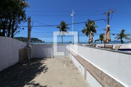 Casa para alugar com 700m², 6 quartos e 14 vagas Casa para alugar com 700m², 6 quartos e 14 vagasFachada