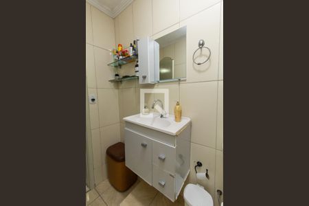 Casa à venda com 250m², 5 quartos e 2 vagasCasa 1: Banheiro 2