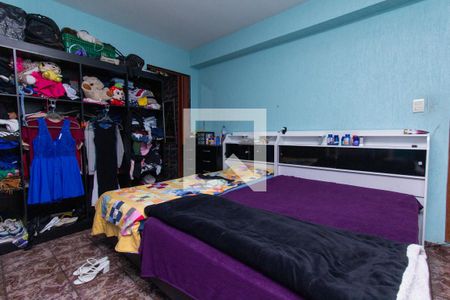 Casa à venda com 250m², 5 quartos e 2 vagasCasa 2: Quarto 5 - suíte