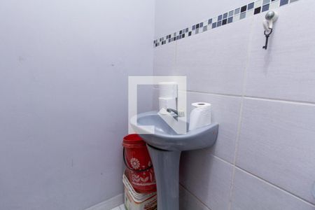 Casa à venda com 250m², 5 quartos e 2 vagasCasa 2: Banheiro 5