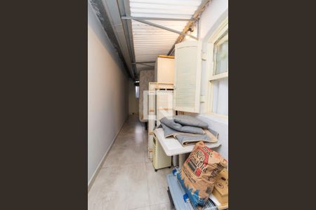 Casa à venda com 250m², 5 quartos e 2 vagasCasa 1: Escritório