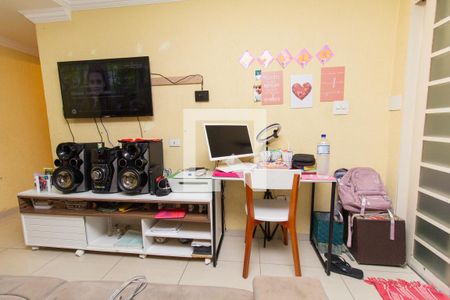 Casa à venda com 250m², 5 quartos e 2 vagasCasa 2: Sala