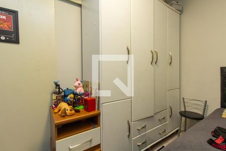 Casa à venda com 250m², 5 quartos e 2 vagasCasa 1: Quarto 2