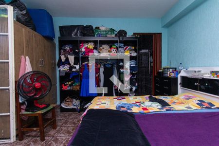 Casa à venda com 250m², 5 quartos e 2 vagasCasa 2: Quarto 5 - suíte