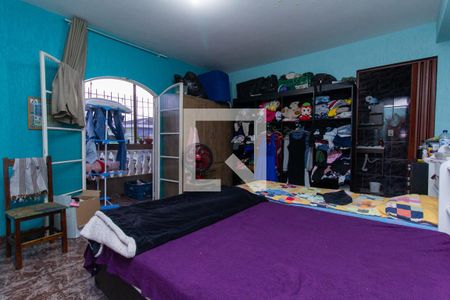 Casa à venda com 250m², 5 quartos e 2 vagasCasa 2: Quarto 5 - suíte