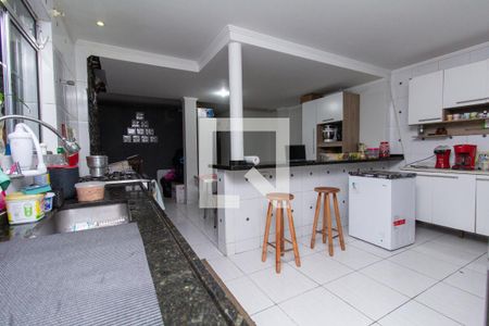 Casa à venda com 250m², 5 quartos e 2 vagasCasa 2: Cozinha