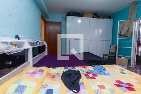 Casa à venda com 250m², 5 quartos e 2 vagasCasa 2: Quarto 5 - suíte