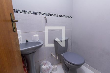 Casa à venda com 250m², 5 quartos e 2 vagasCasa 2: Banheiro 5
