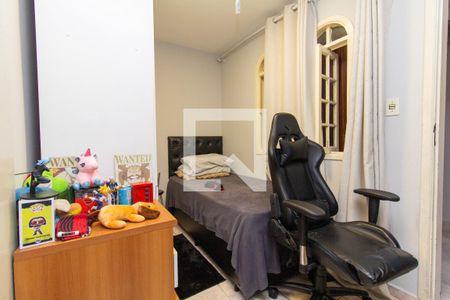 Casa à venda com 250m², 5 quartos e 2 vagasCasa 1: Quarto 2