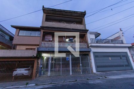 Casa à venda com 250m², 5 quartos e 2 vagasFachada