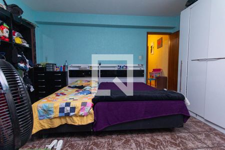 Casa à venda com 250m², 5 quartos e 2 vagasCasa 2: Quarto 5 - suíte