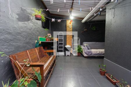 Casa à venda com 250m², 5 quartos e 2 vagasCasa 1: Varanda Gourmet