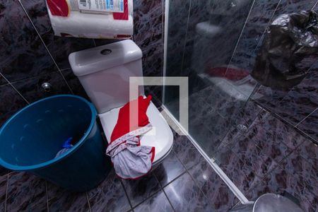 Casa à venda com 250m², 5 quartos e 2 vagasCasa 2: Banheiro da suíte 5