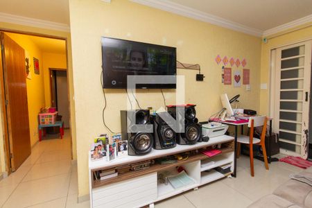 Casa à venda com 250m², 5 quartos e 2 vagasCasa 2: Sala