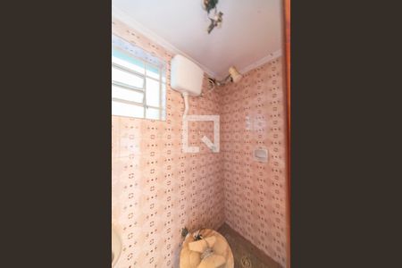 Casa à venda com 210m², 3 quartos e 2 vagasBanheiro de serviço