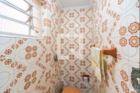 Casa à venda com 210m², 3 quartos e 2 vagasLavabo