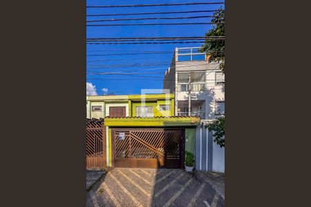 Casa à venda com 210m², 3 quartos e 2 vagasFachada