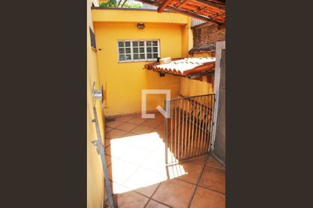 Casa à venda com 243m², 3 quartos e 3 vagasDetalhe - Varanda Canil