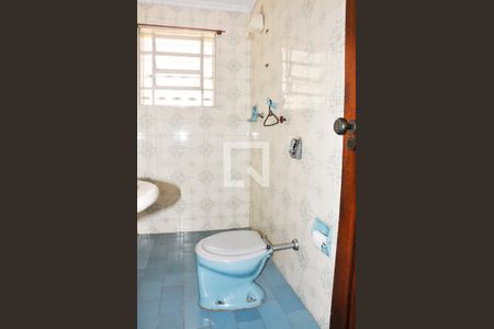 Casa à venda com 243m², 3 quartos e 3 vagasDetalhe - Banheiro Social